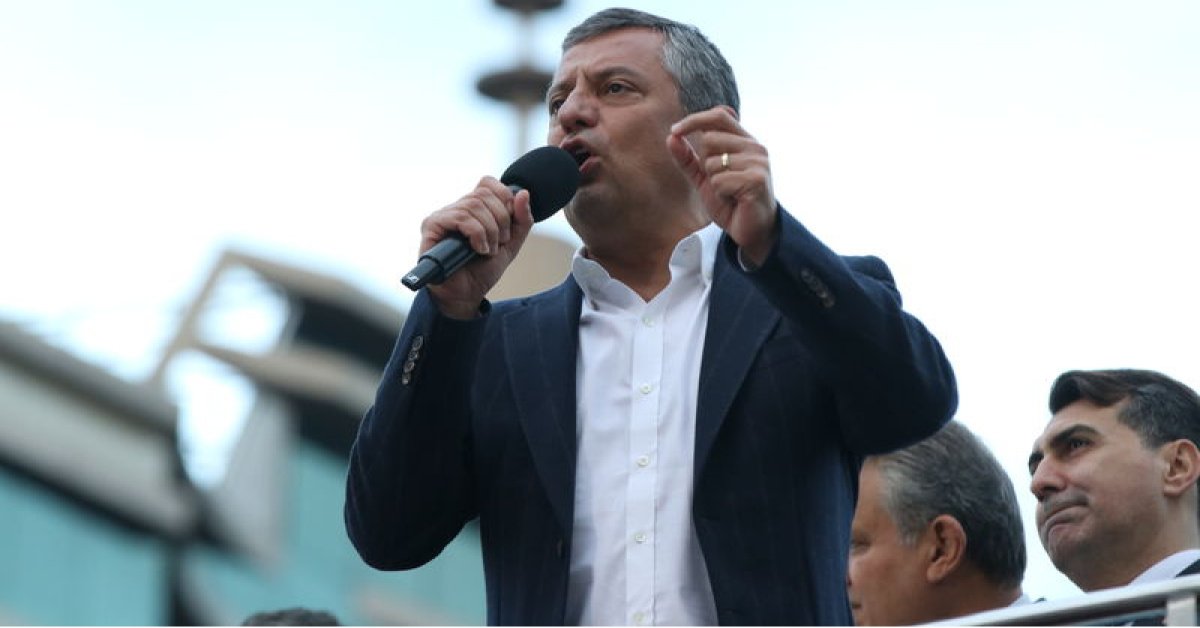 CHP lideri Özgür Özel İzmit’te konuşuyor | SON DAKİKA HABER