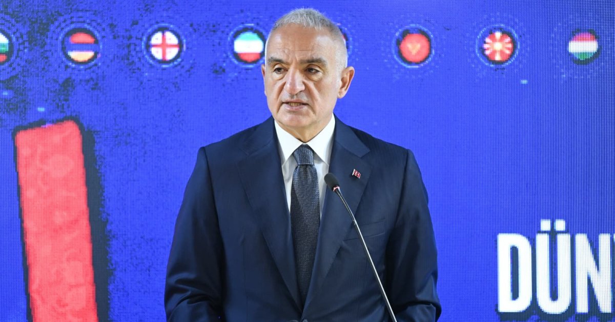 Bakan Ersoy, Dünya Dillerinde Türkçe projesini tanıttı