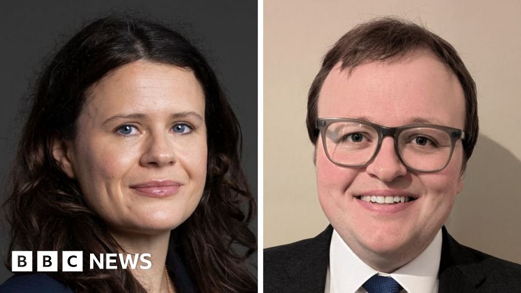 Labour MP 'voluntarily suspends herself' amid China spy probe