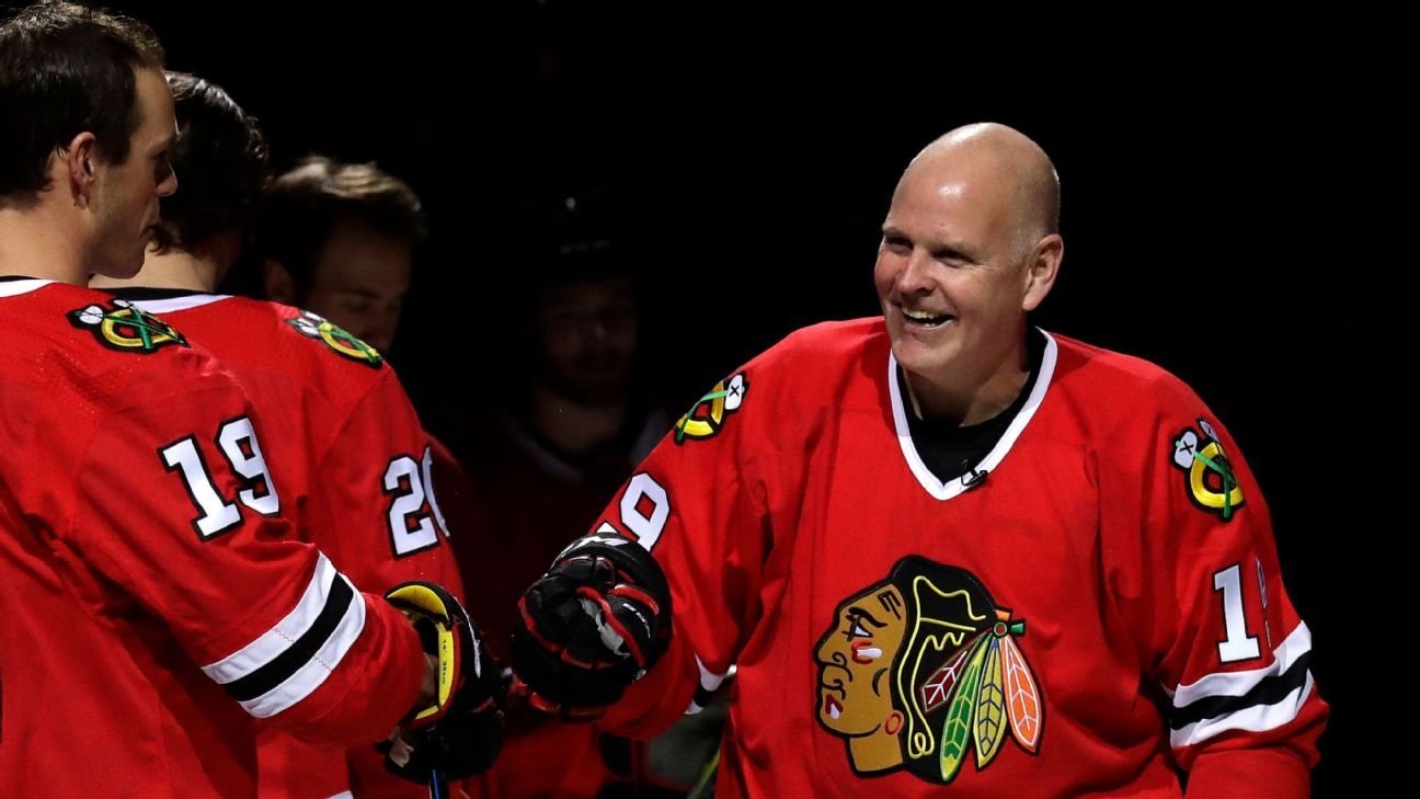 Former Blackhawks player, broadcaster Troy Murray dies at 63