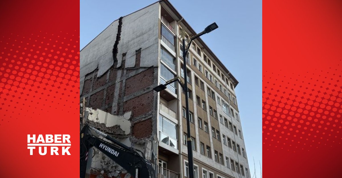 Sivas’ta yıkım sırasında taşıyıcı kolonu hasar gördü: 21 daire boşaltıldı