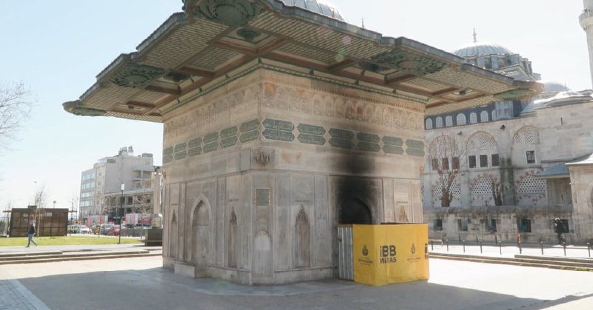 İstanbul Valiliği’nden tarihi Tophane Meydan Çeşmesi’ndeki yangına ilişkin açıklama