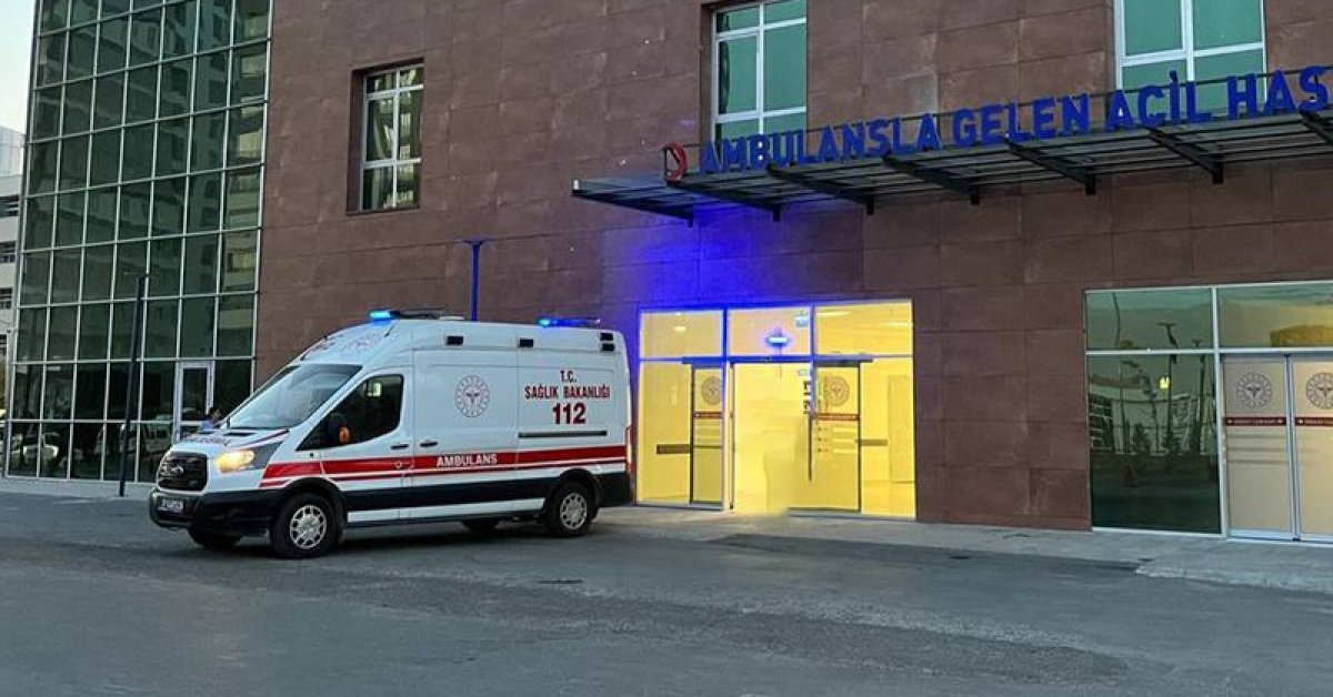 Son dakika: Niğde’de TIR, otomobile arkadan çarptı: 1 ölü, 1 yaralı