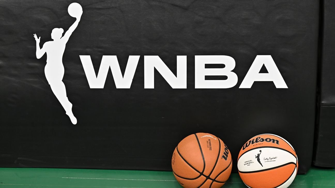 WNBA, union conduct 2nd straight day of marathon CBA talks