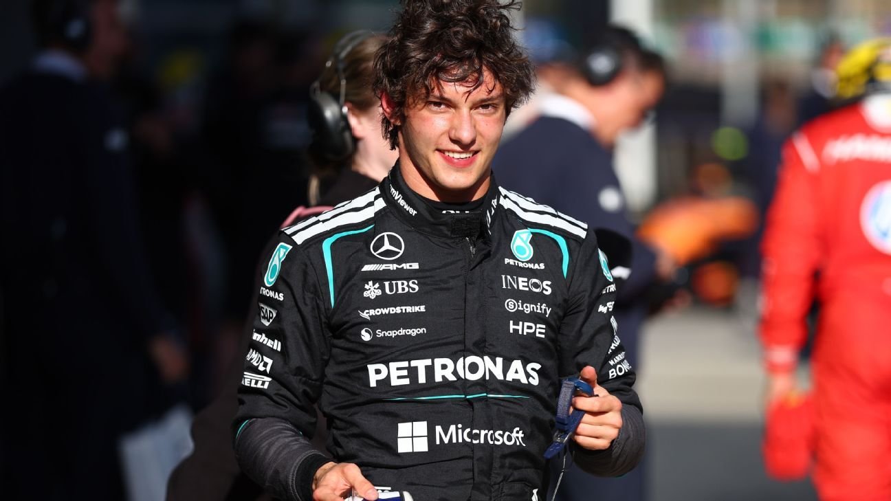 Chinese Grand Prix: Kimi Antonelli breaks F1 record to claim pole position