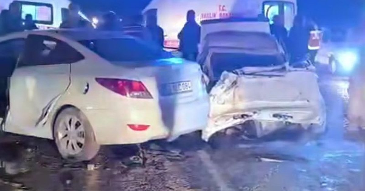 Feci kaza! Biri çocuk, 2 ölü 13 yaralı