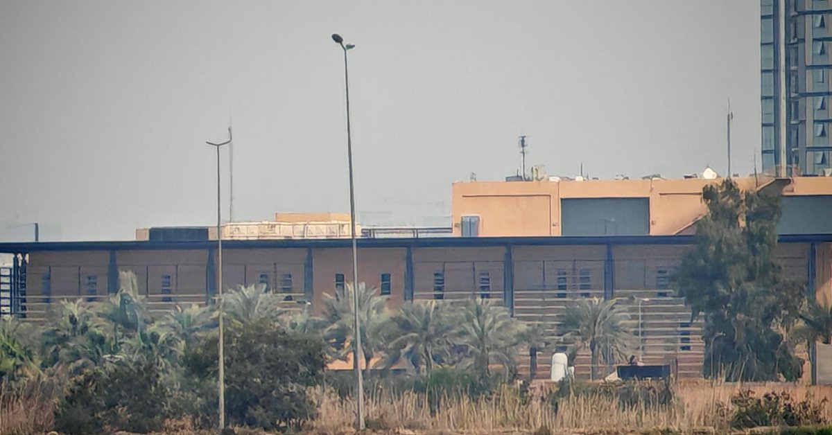 ABD’nin Bağdat Büyükelçiliği’ne saldırı: Dışişleri’nden seyahat uyarısı