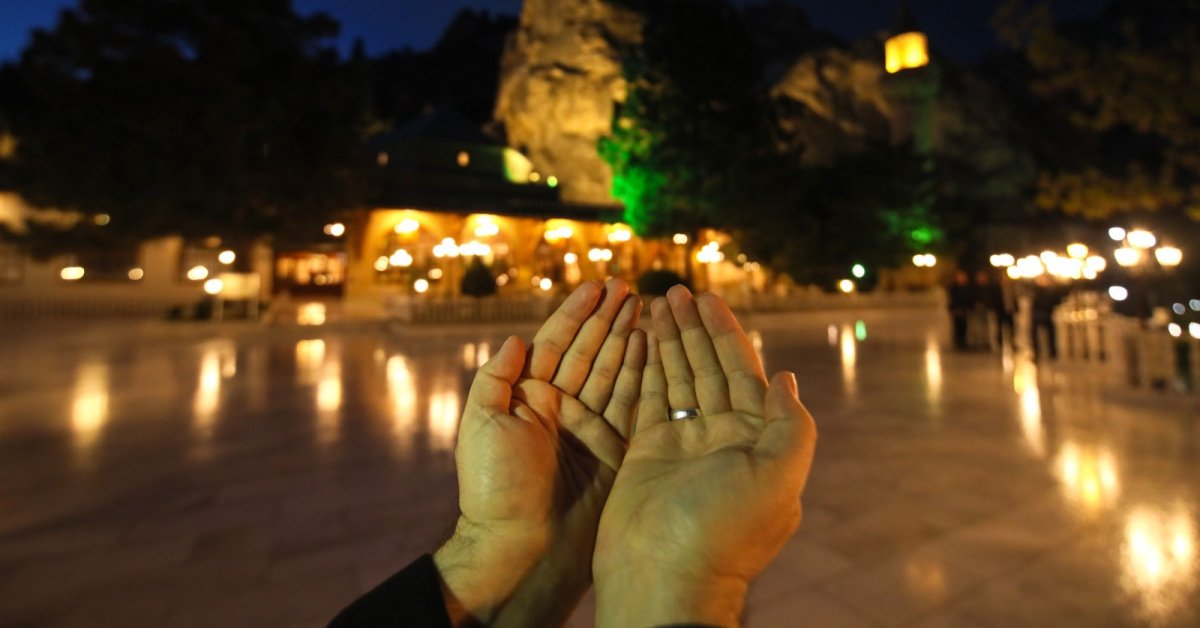 Adetliyken Kadir Gecesi’nde nasıl ibadet edilir? Regl iken Kadir Gecesi’nde ibadete edilir mi?