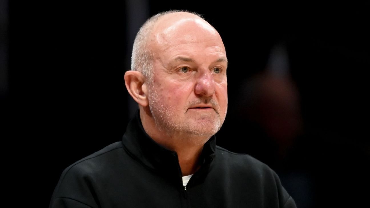 Butler basketball coach Thad Matta announces retirement