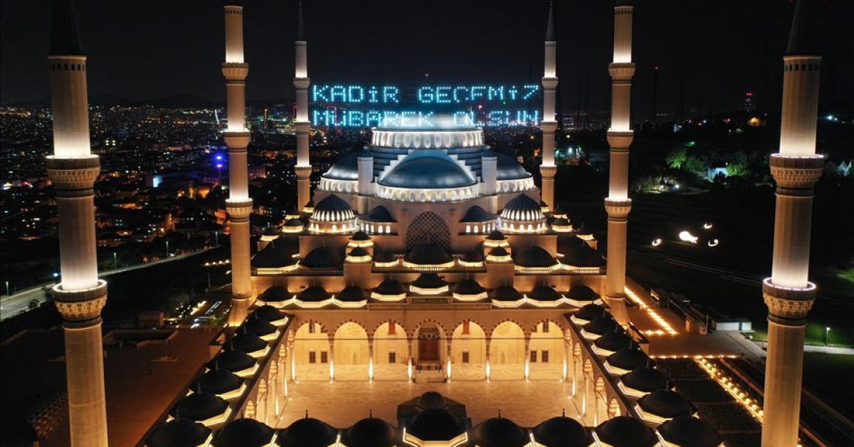 BUGÜN KANDİL Mİ? 16 Mart 2026 Pazartesi bugün ne kandili, Kadir Gecesi ne zaman idrak edilecek? Diyanet takvimi ile 2026 kandil günleri