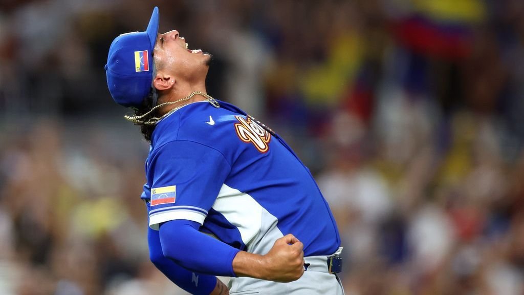 Venezuela rallies past Italy to make first WBC final vs. USA