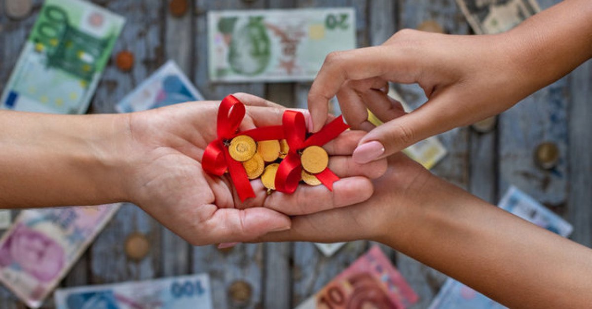 Altın haftaya düşüşle başladı! Bugün 22 ayar bilezik, tam, yarım, çeyrek ve gram altın ne kadar, kaç TL?