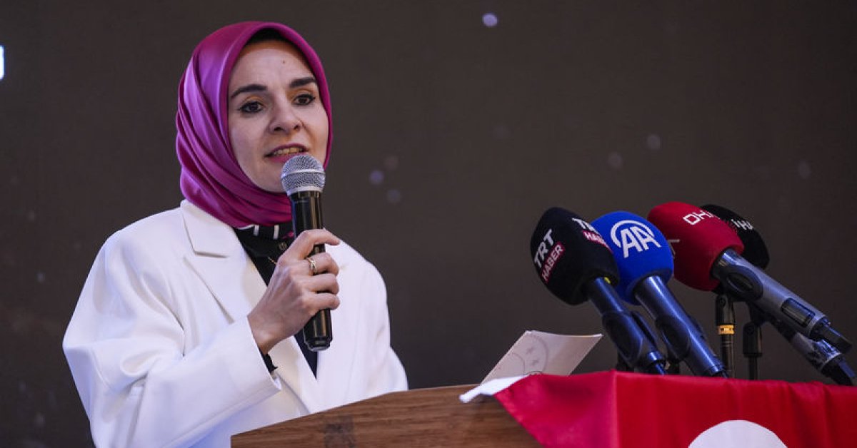 Aile ve Sosyal Hizmetler Bakanı Göktaş, şehit aileleri ve gazilerle iftarda bir araya geldi