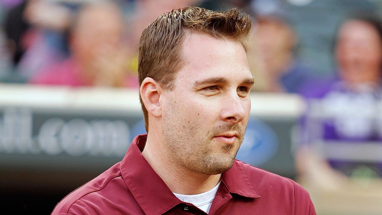 Minnesota fires women’s hockey coach Frost after 19 seasons