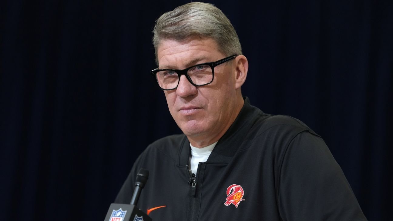 Bucs GM Licht not ‘betrayed’ by Evans leaving as free agent