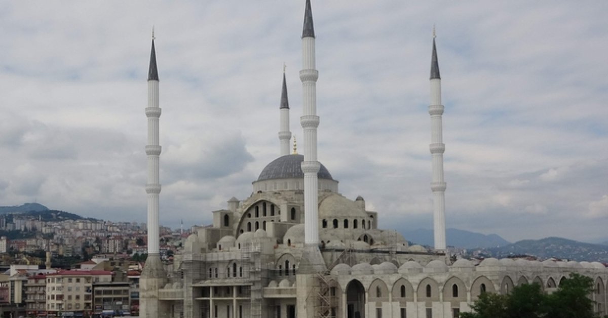 Van bayram namazı ne zaman, saat kaçta kılınacak?