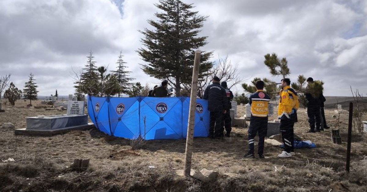 Son dakika: Annesinin mezarı başında öldürüldü! Kan donduran kadın cinayeti!