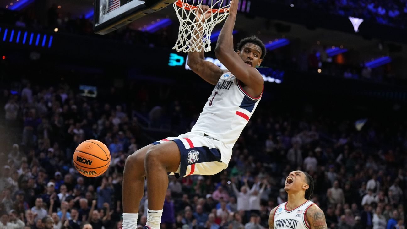 Tarris Reed’s 31-27 night helps UConn survive in NCAA tournament