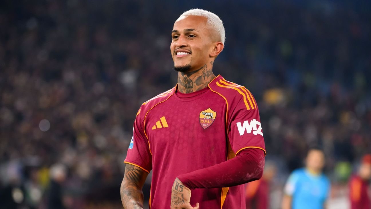 Transfer rumors, news: Arsenal step up pursuit of Roma star