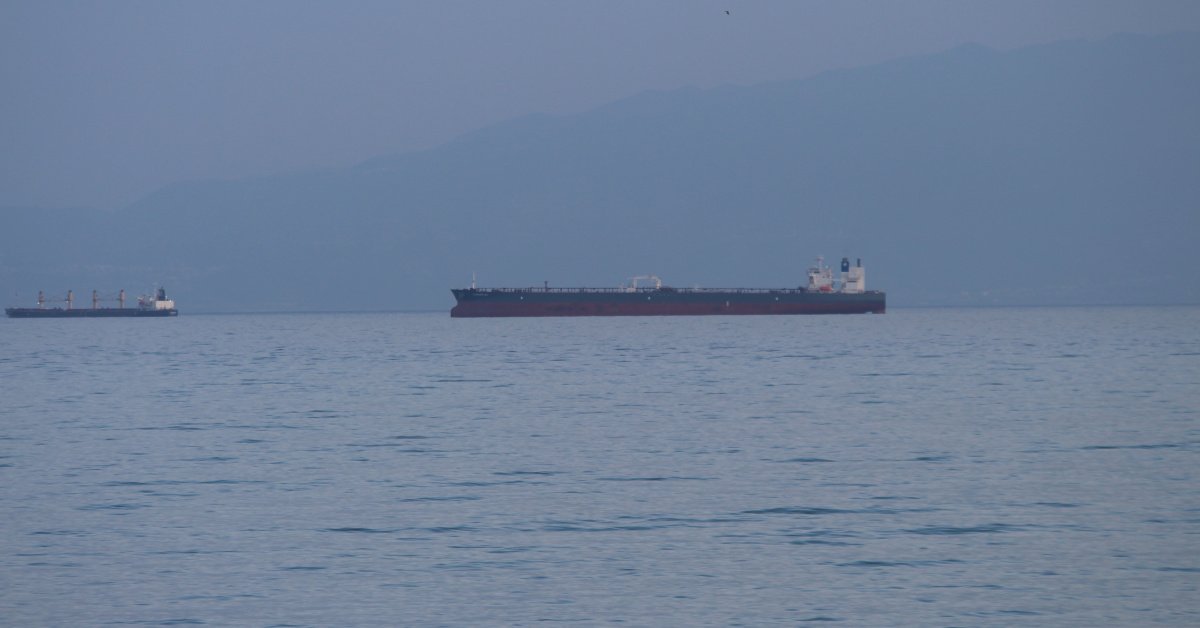 İran’dan ABD’ye: Düşman olmayan tüm gemilere Hürmüz Boğazı açık