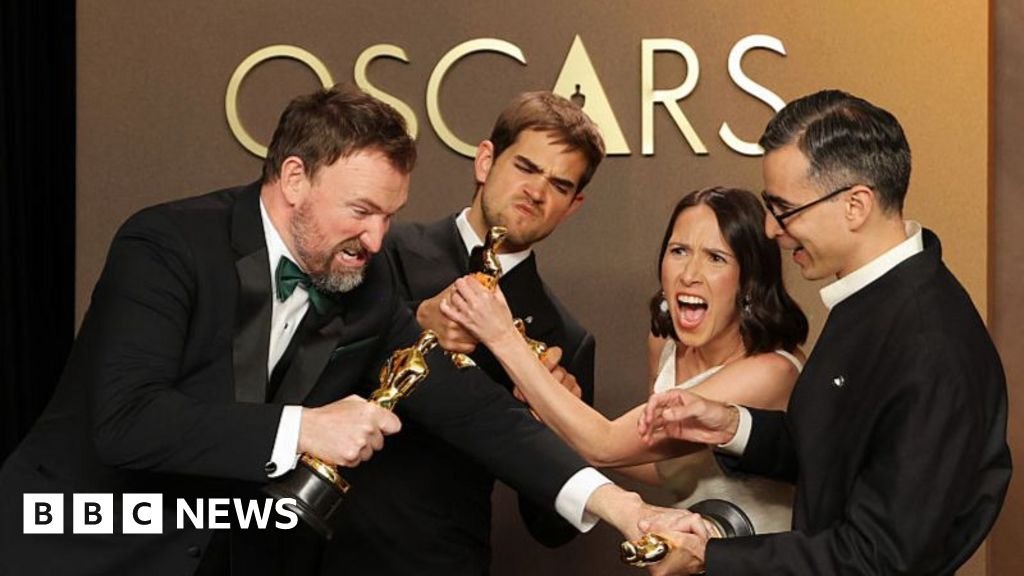 'It's a tie, I'm not joking' – unusual Oscars moment sees two films share award