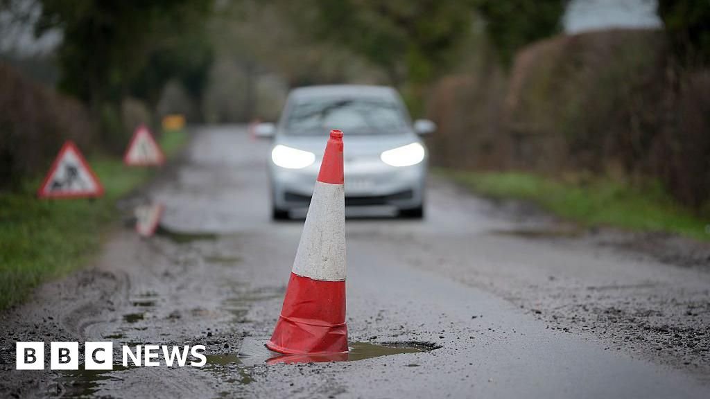 £18bn needed to fix England and Wales potholes, road surfacing experts estimate