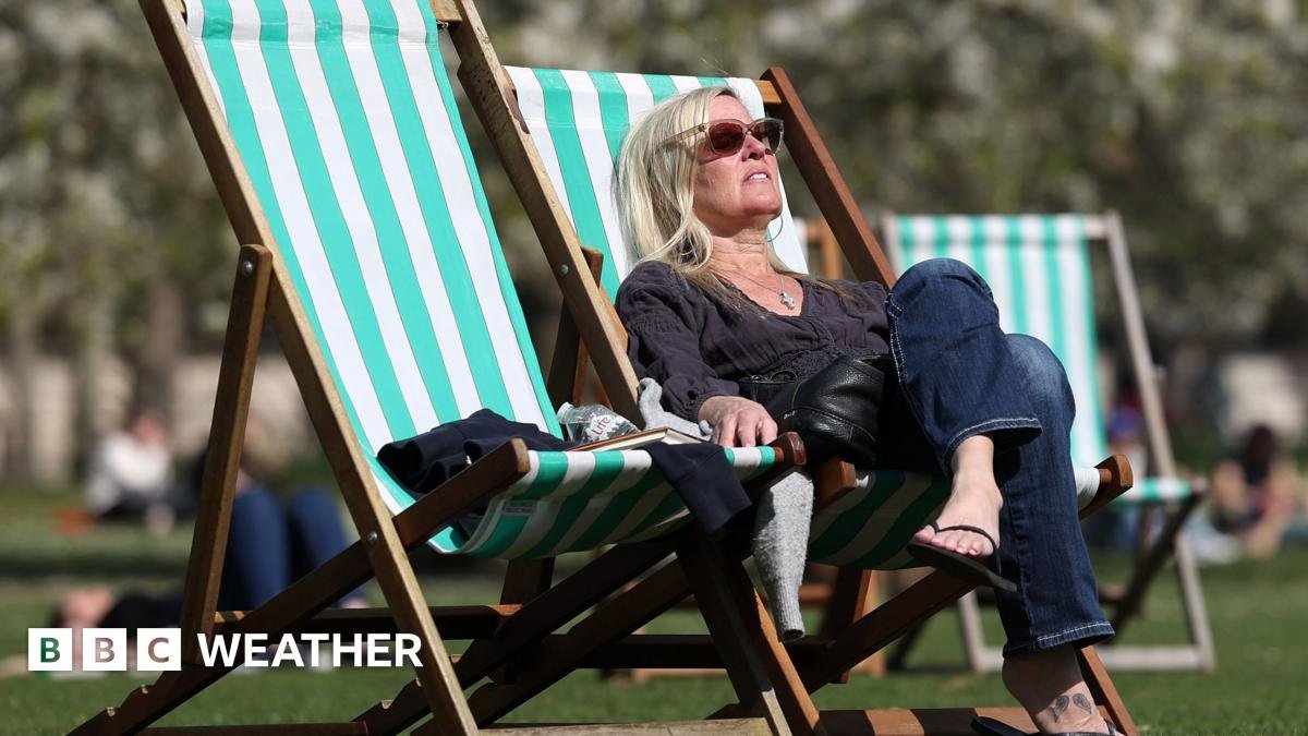UK weather: Temperatures reach 19.5C in warmest day of year so far