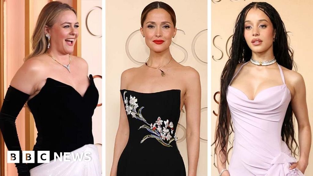 Oscars red carpet: Stars and fashion in pictures