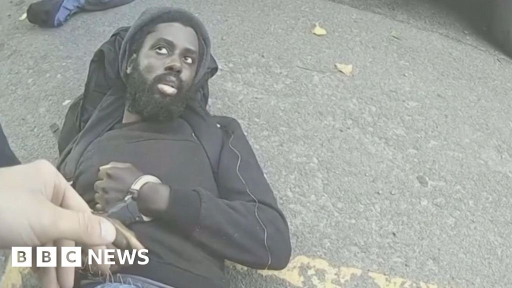 Police deny Nottingham attacks killer was charged early to 'shut down stories'