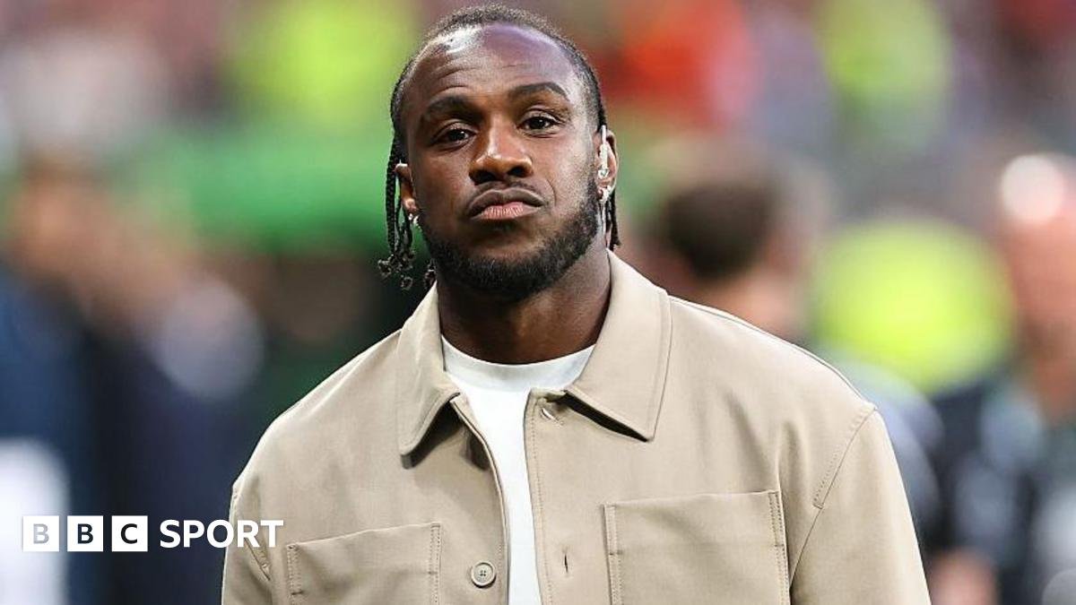 Michail Antonio: Ex-West Ham forward on move to Qatar side Al‑Sailiya
