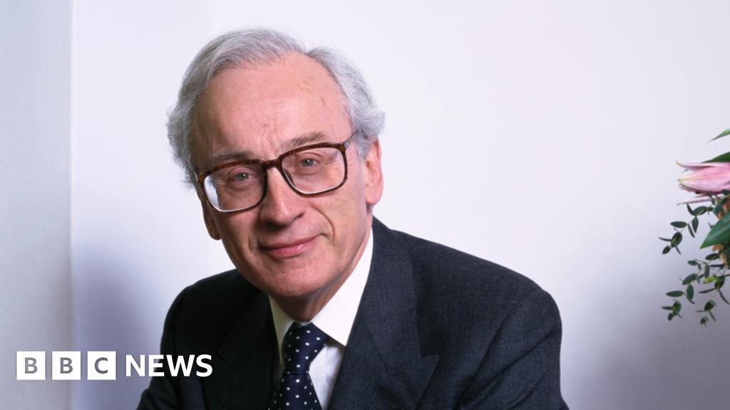 Tory peer quits after Lords investigation into PPE deals