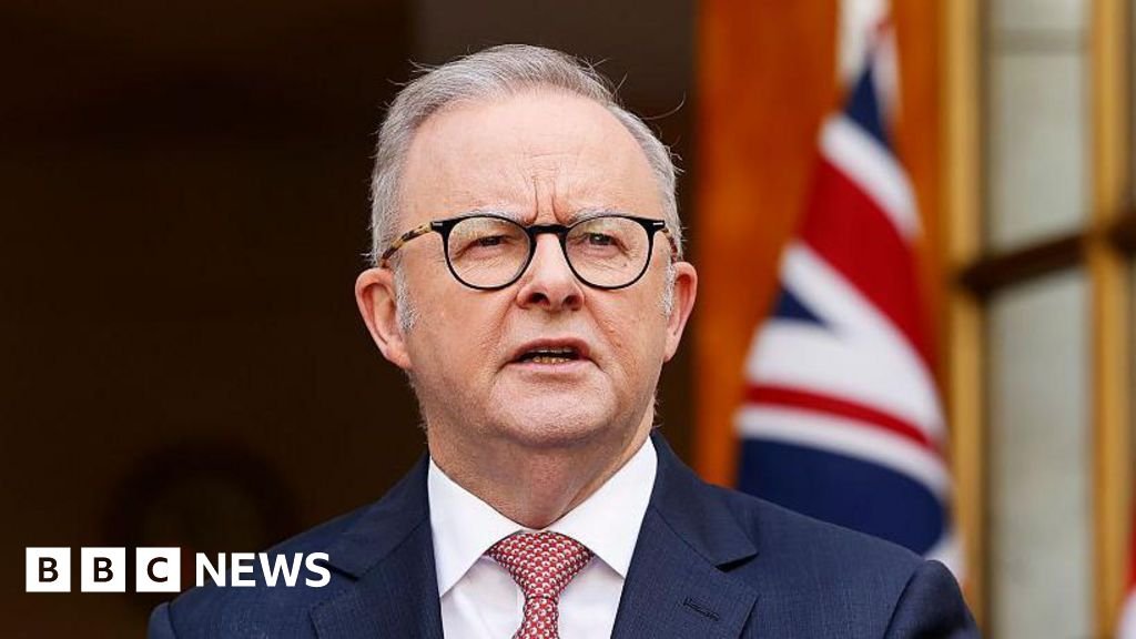 Australia PM heckled at Sydney mosque Ramadan event