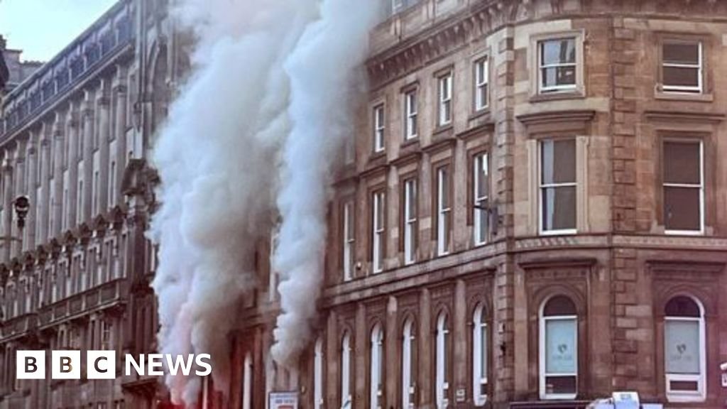 Vape shop fire causes major disruption at Glasgow Central Station