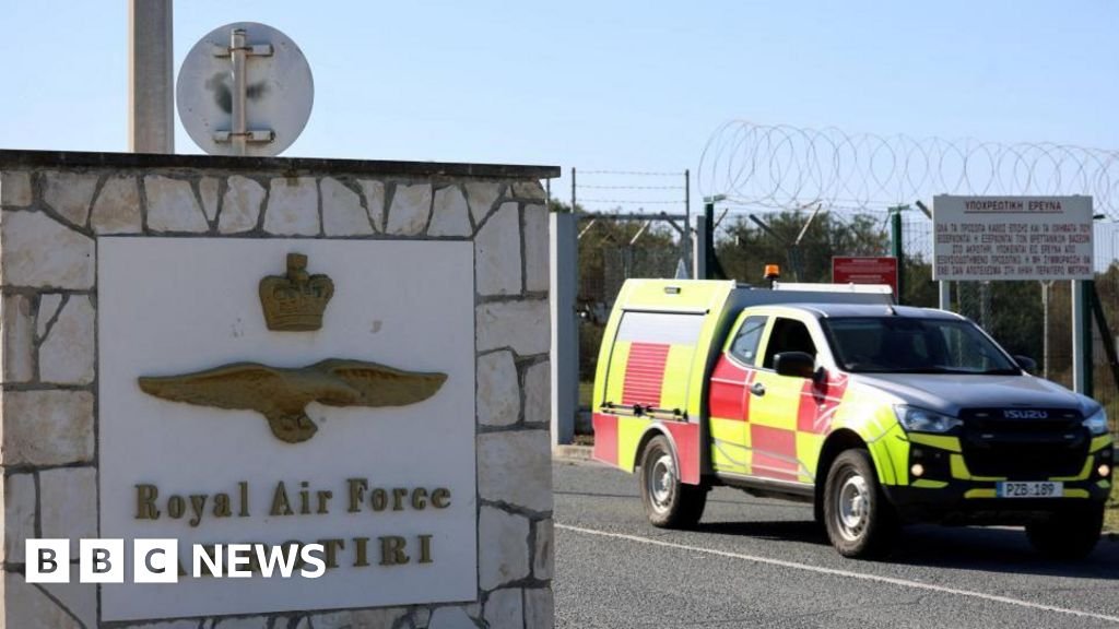 Cyprus leader calls for frank discussion on 'colonial' UK bases