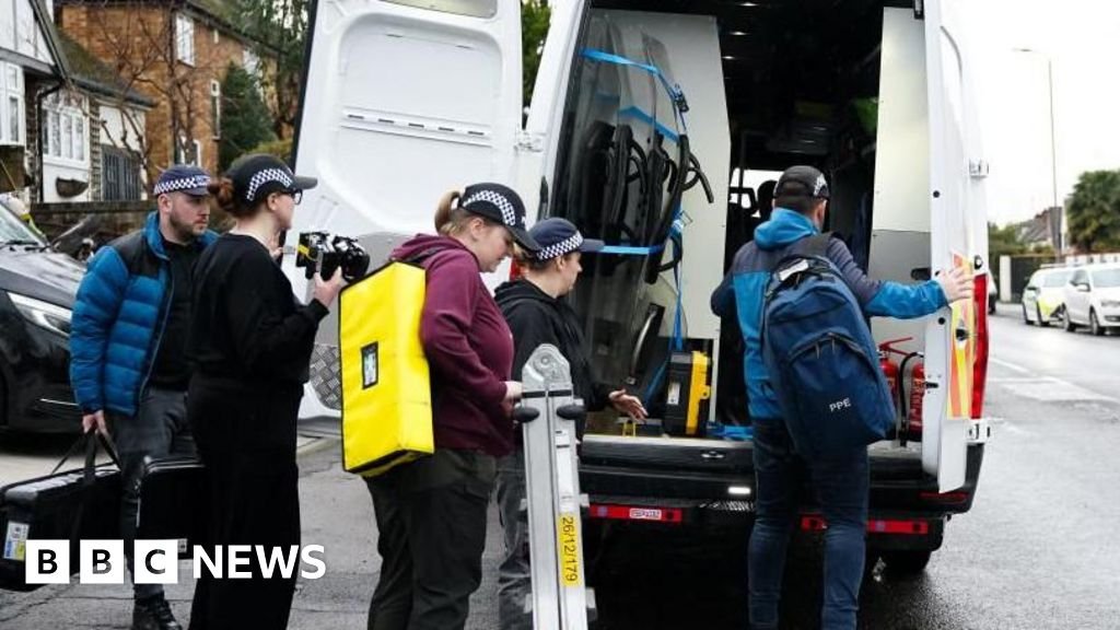 Police given more time to question Iran spying suspects